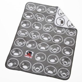 Babyfilt, Pingu i gruppen P�SLAKANSET & FILTAR / Fleecefiltar hos K�pbarnvagn.se (7330786082536r)