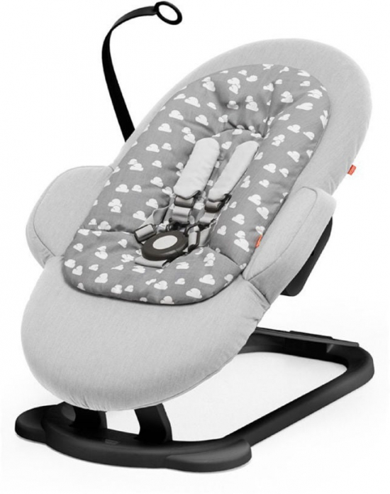 Stokke Steps Bouncer Babysitter Grey Clouds i gruppen Barn & Frlder / Matstolar & dynor / Stokke Steps Matstol hos Kpbarnvagn (350106)