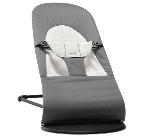 BabyBjrn Babysitter Balance Soft Dark Grey i gruppen Leksaker / Babylek 0-1 r / Babysitter hos Kpbarnvagn (7317680050847)