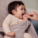 BabyBjörn Babysitter Bliss Petal Quilt Vävd Sand Grey