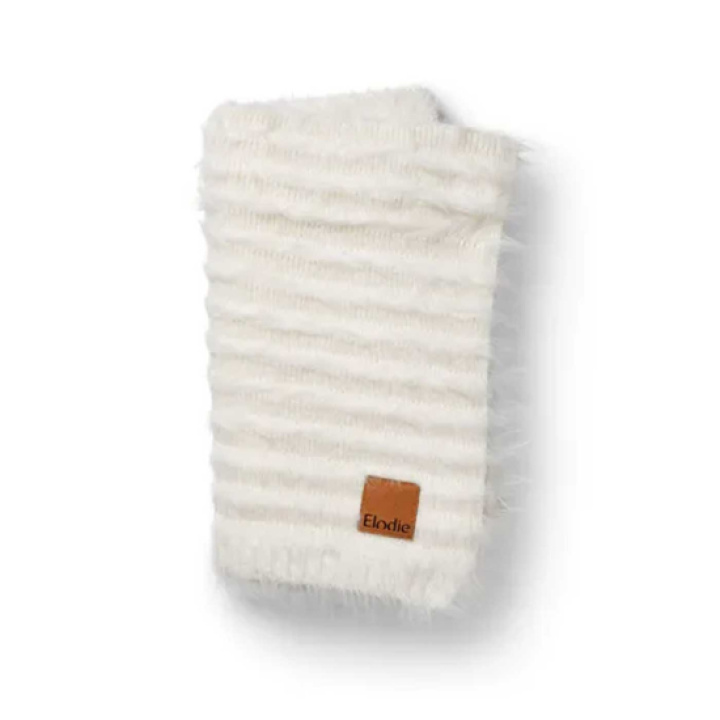 Elodie Furry Stickad Filt Vanilla White i gruppen Babytillbehör / Filtar & snuttefiltar hos Köpbarnvagn (ELOD30315103102NA)