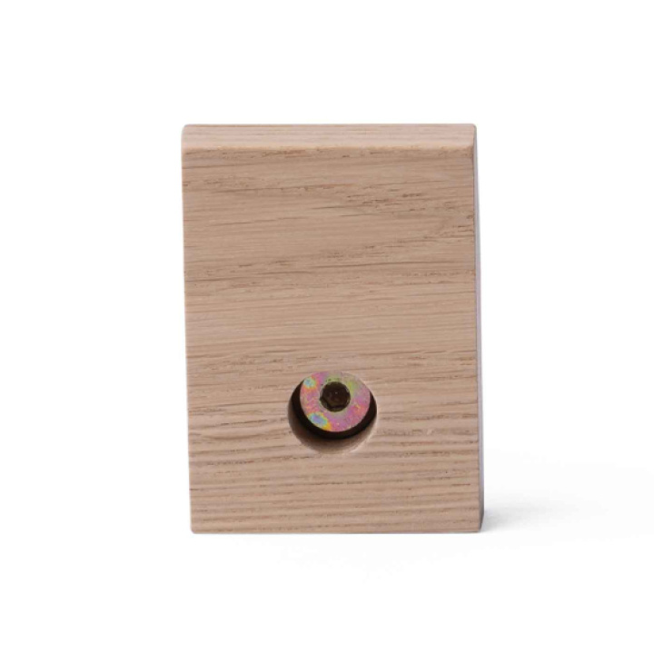 KAOS Klapp Väggkrok för Matstol Ek Natural i gruppen Äta & Mata / Matstolar & dynor / KAOS Klapp hos Köpbarnvagn (KAOSKLA-HOO-REC-OAK)