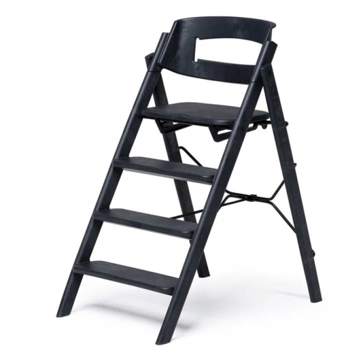 KAOS Klapp Matstol Återvunnen Plast Charcoal Black i gruppen Babytillbehör / Äta & dricka / Matstolar & dynor / KAOS Klapp hos Köpbarnvagn (KAOSKLA-REC-CHA-BLA)