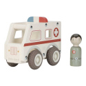Little Dutch Ambulans med figur